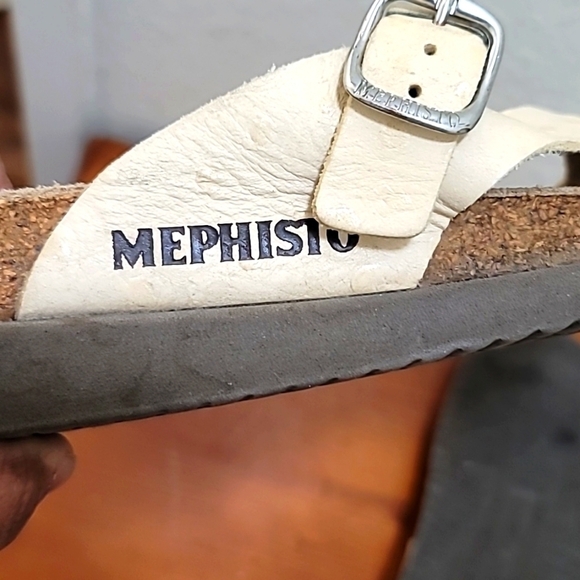 MEPHISTO HELEN WOMEN'S  LEATHER SANDAL IN CREAM SIZE 42 OR 11.5 - Picture 7 of 10